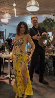 A few highlights from Mediterranean Night at @thegreenbaywaterfrontcafe:
✨ The incredibly kind staff and stunning bayside venue
✨ The guests who needed almost no encouragement to join me on the dance floor
✨ My partnership with @rafikomusic, aka the gold finger drummer (a title I may have invented, yes!)
If you’d like this energy at your next Sydney event, let’s make it happen!
#bellydance
#bellydancer
#bellydanceworld
#bellydancersydney